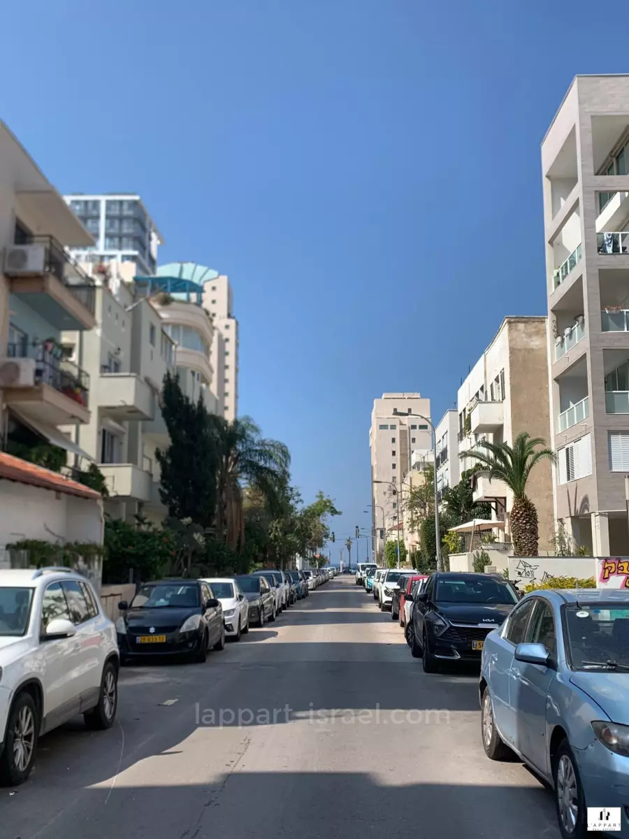 Apartment 2 rooms Tel Aviv quarter of the sea 175-IBL-3289