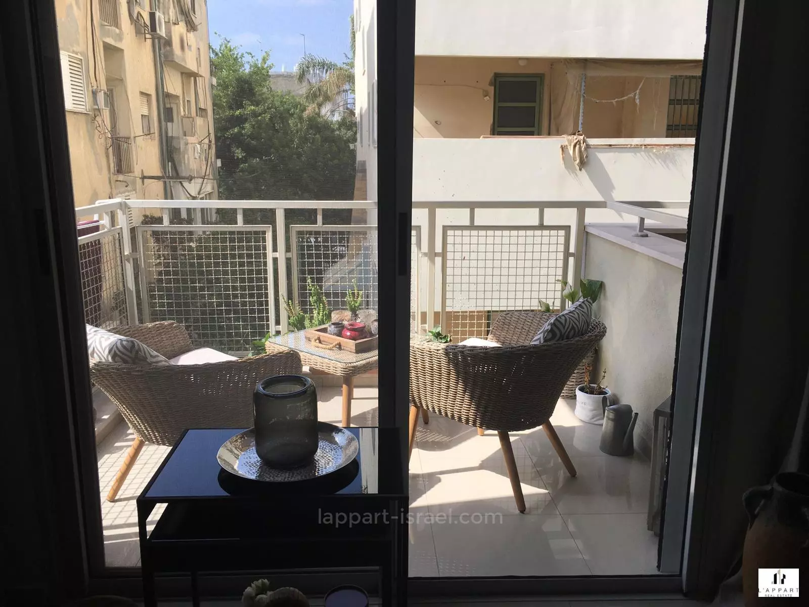 Apartment 3 rooms Tel Aviv City center 175-IBL-3302