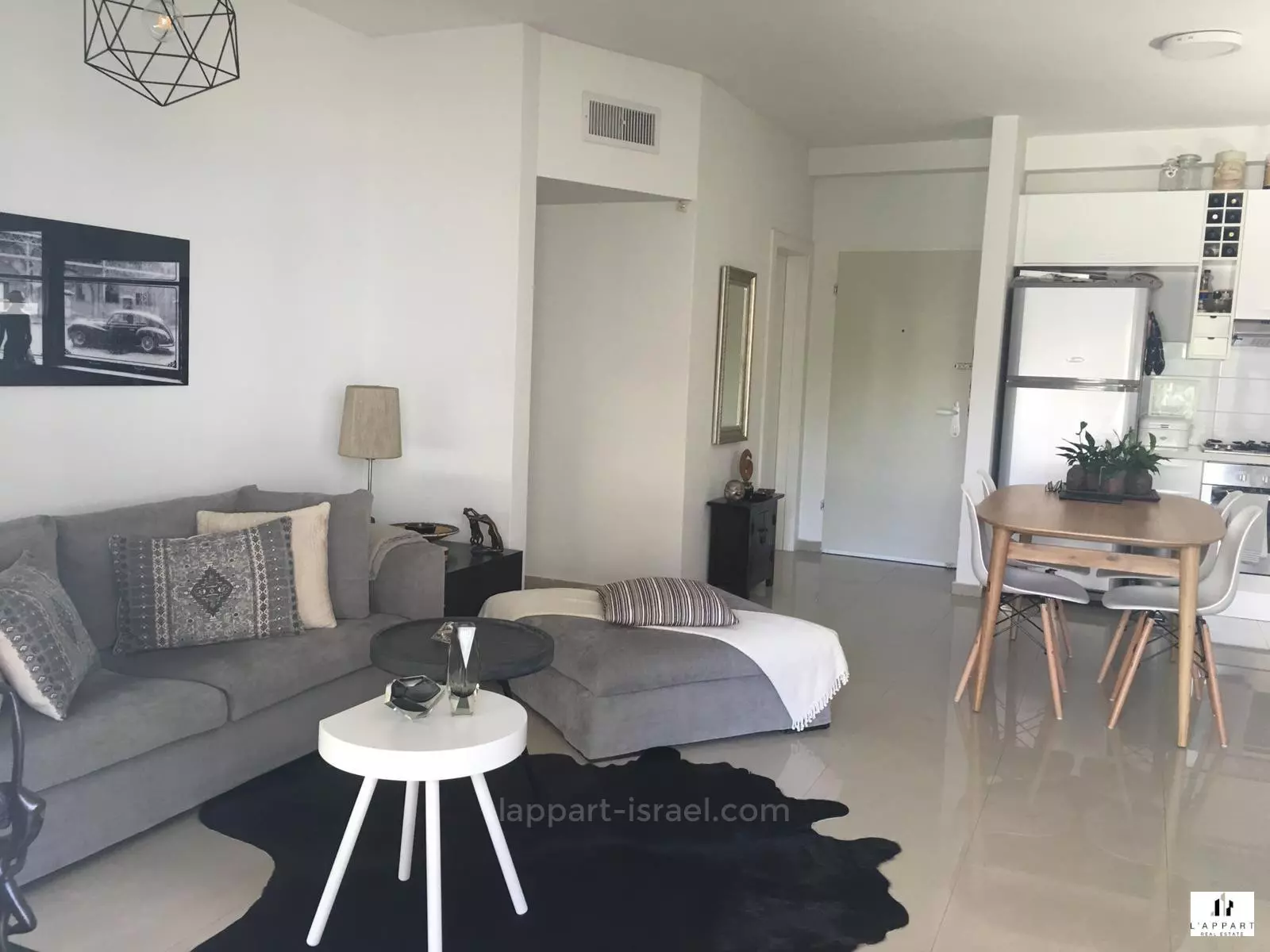 Apartment 3 rooms Tel Aviv City center 175-IBL-3302