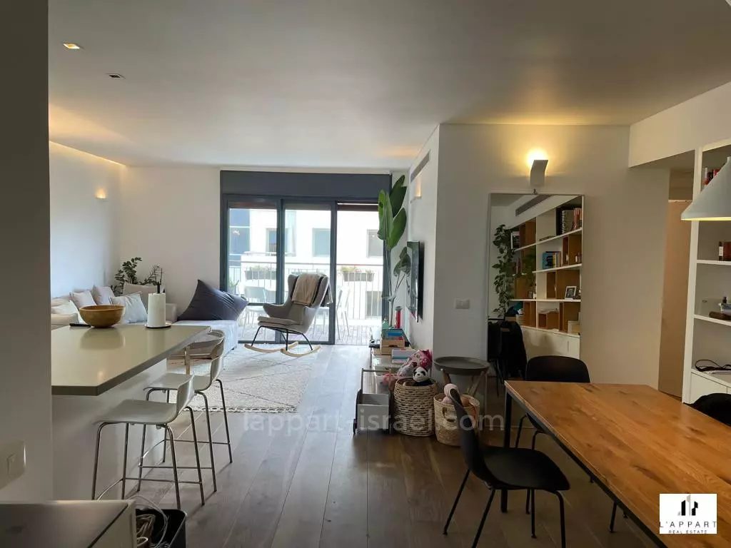 Apartment 3 rooms Tel Aviv Lev Tel-Aviv 175-IBL-3304