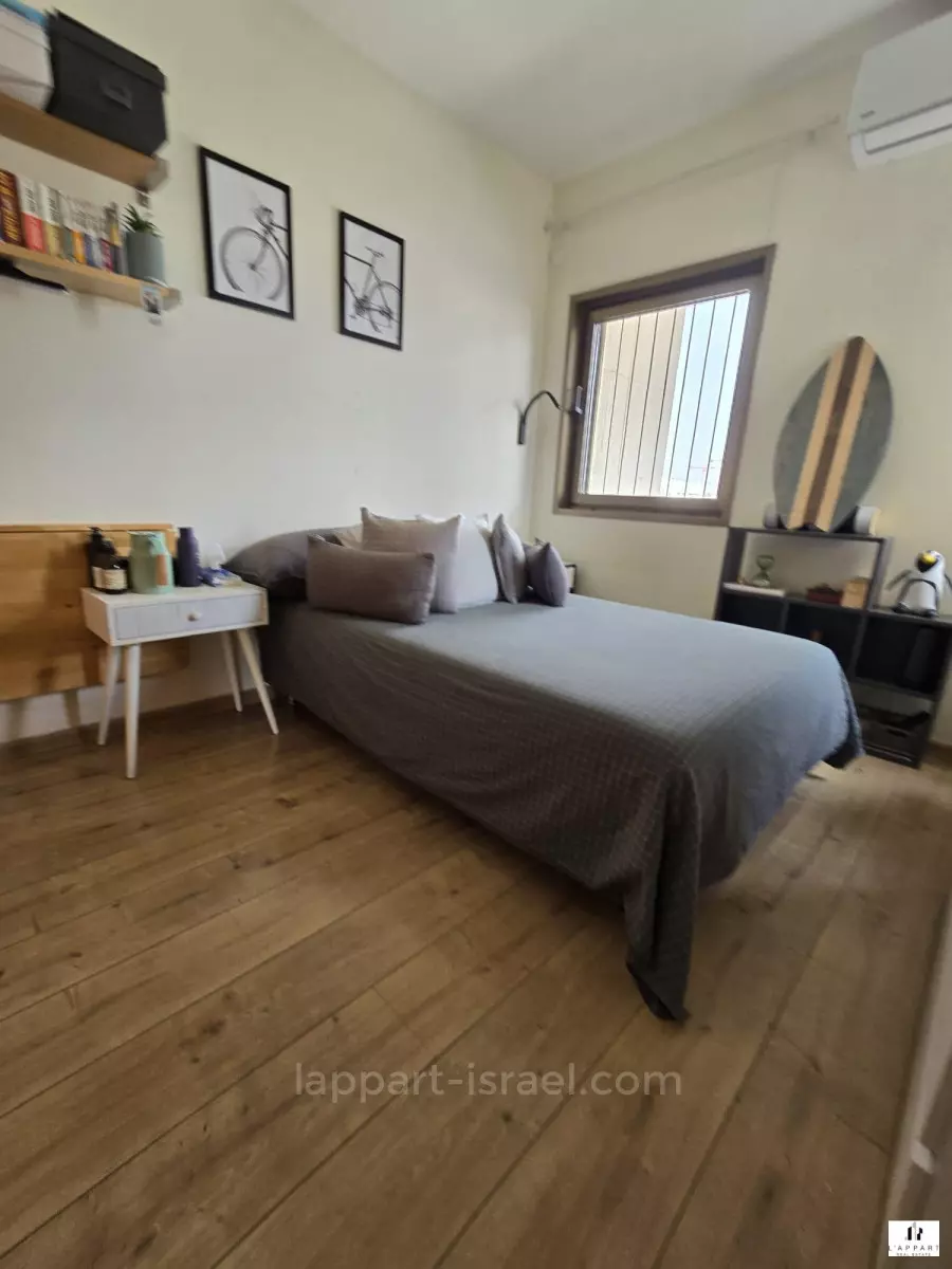 Apartment 4 rooms Tel Aviv Bazel 175-IBL-3330