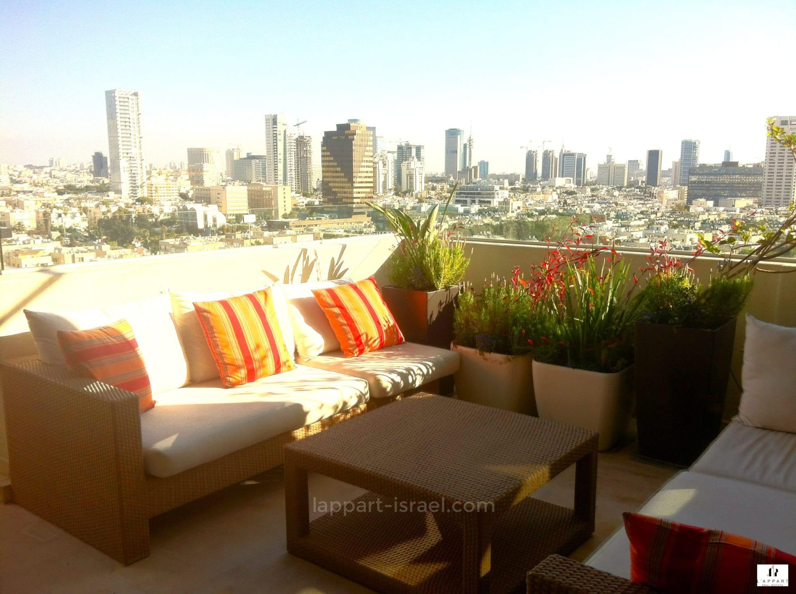 Duplex-Penthouse 5 Rooms Tel Aviv Bazel 175-IBL-3334