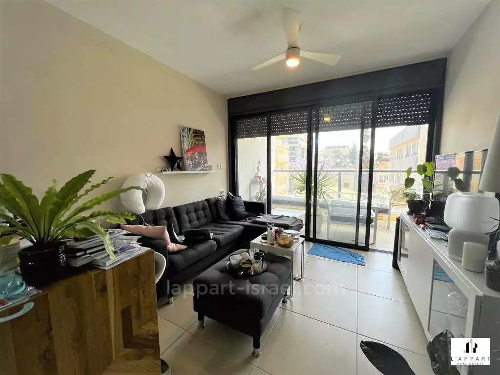 Apartment 2 rooms Tel Aviv City center 175-IBL-3346