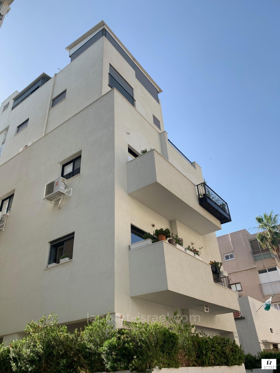 Apartment 2.5 Rooms Tel Aviv City center 175-IBL-3350