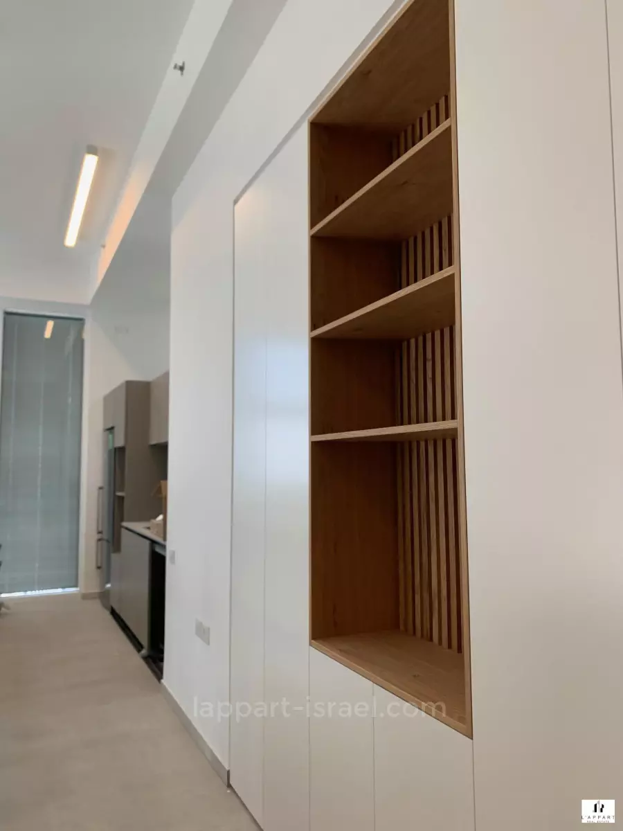 Apartment 5 rooms Givataim City 175-IBL-3354