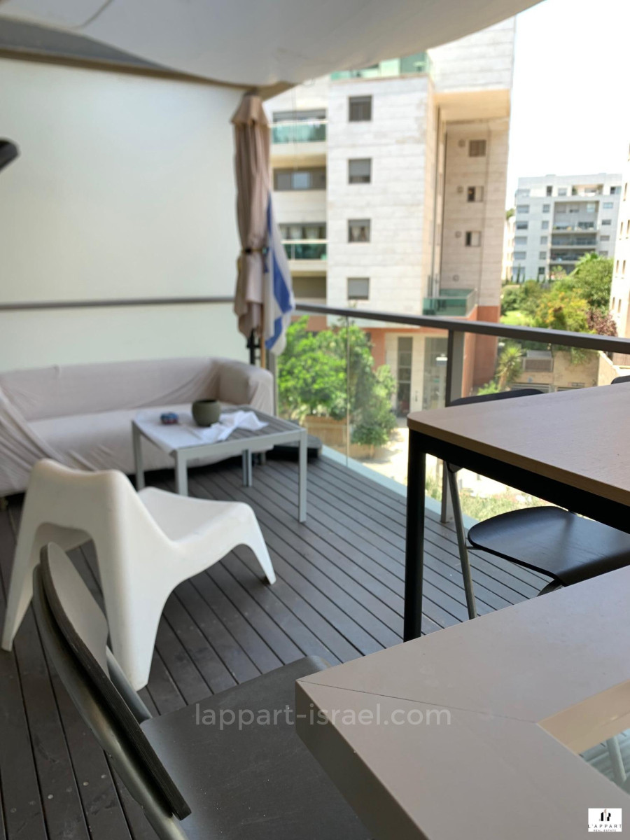 Apartment 4 Rooms Tel Aviv Ramat Aviv 175-IBL-3375