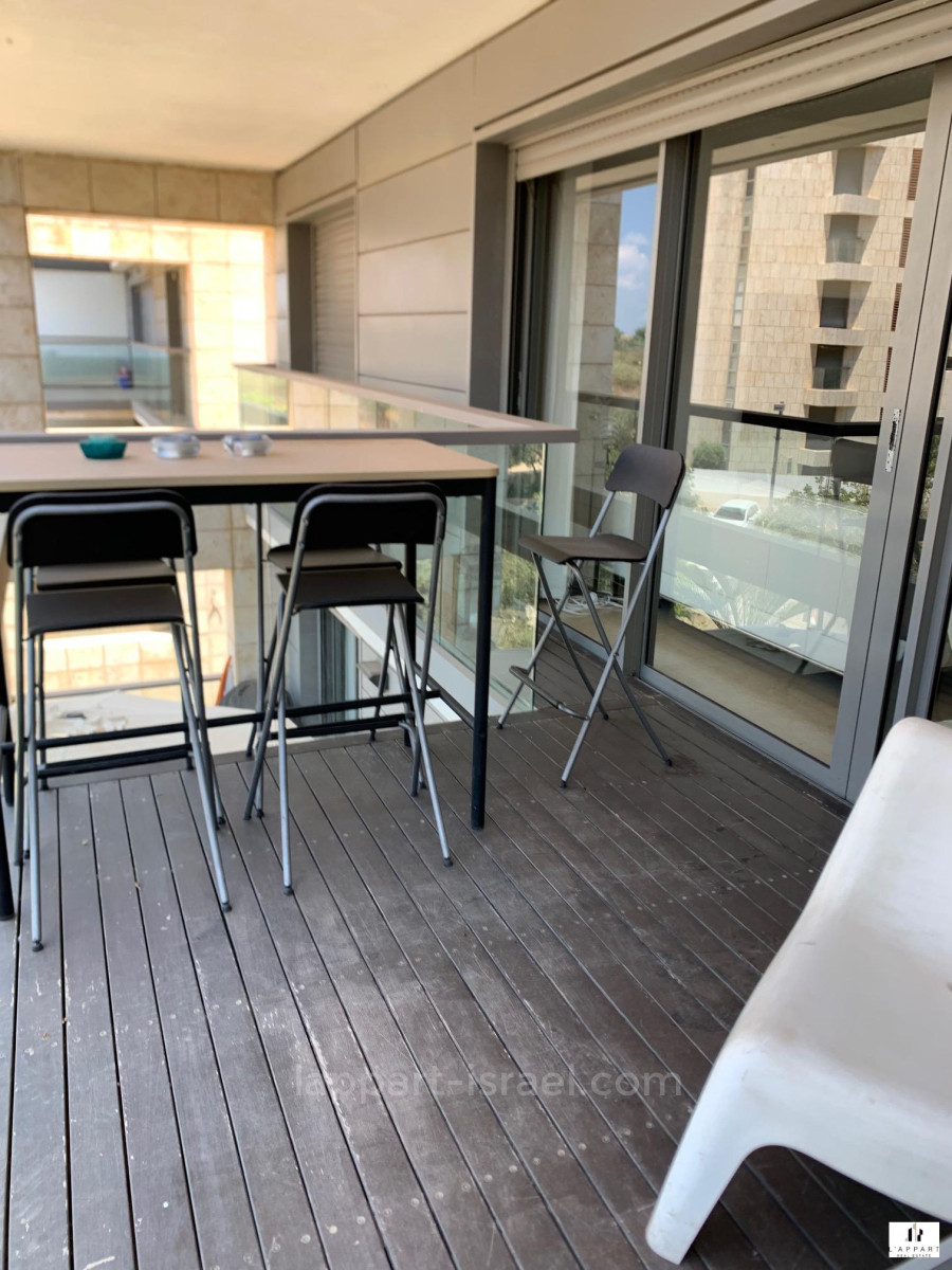 Apartment 4 Rooms Tel Aviv Ramat Aviv 175-IBL-3375