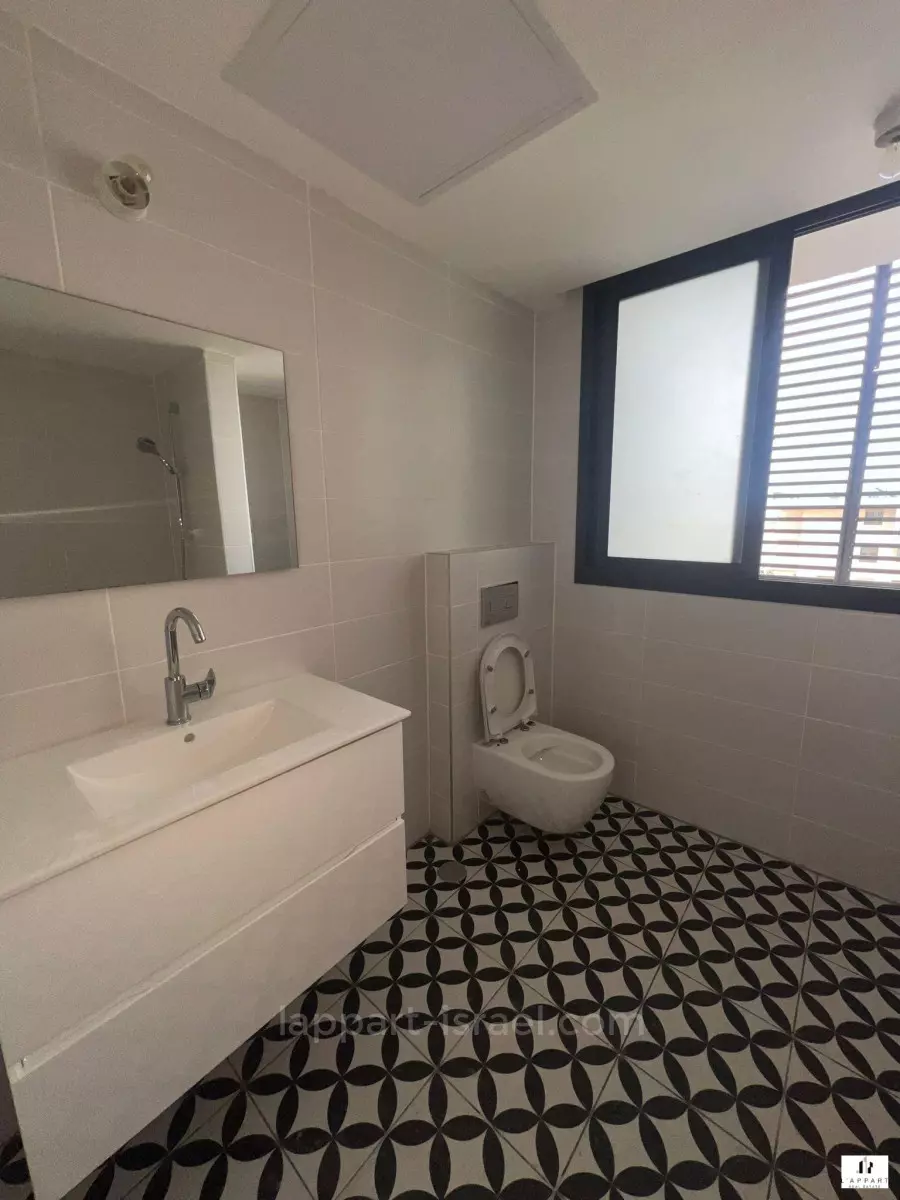 Apartment 5 Rooms Tel Aviv Ramat Aviv 175-IBL-3397