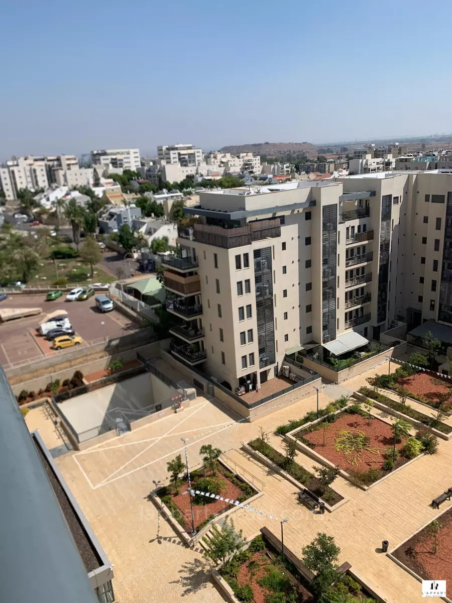 Apartment 4 Rooms Tel Aviv Kefar Shalem 175-IBL-3398