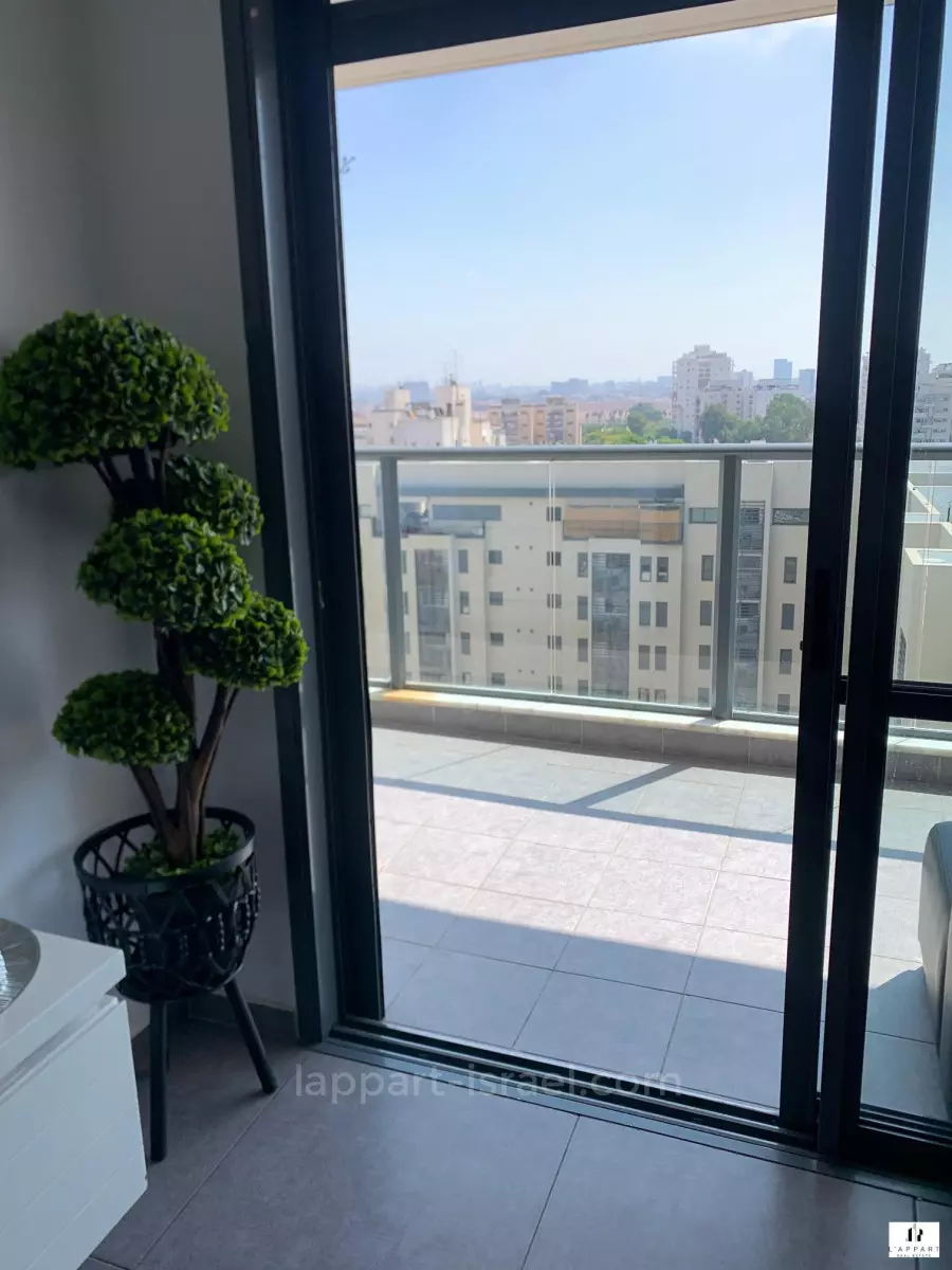 Apartment 4 Rooms Tel Aviv Kefar Shalem 175-IBL-3398