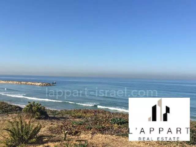 Mini-Penthouse 4.5 Rooms Tel Aviv Ramat Aviv 175-IBL-3402