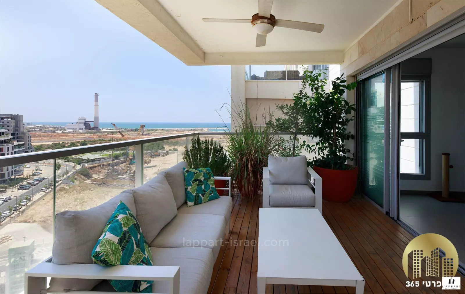 Mini-Penthouse 4.5 Rooms Tel Aviv Ramat Aviv 175-IBL-3402