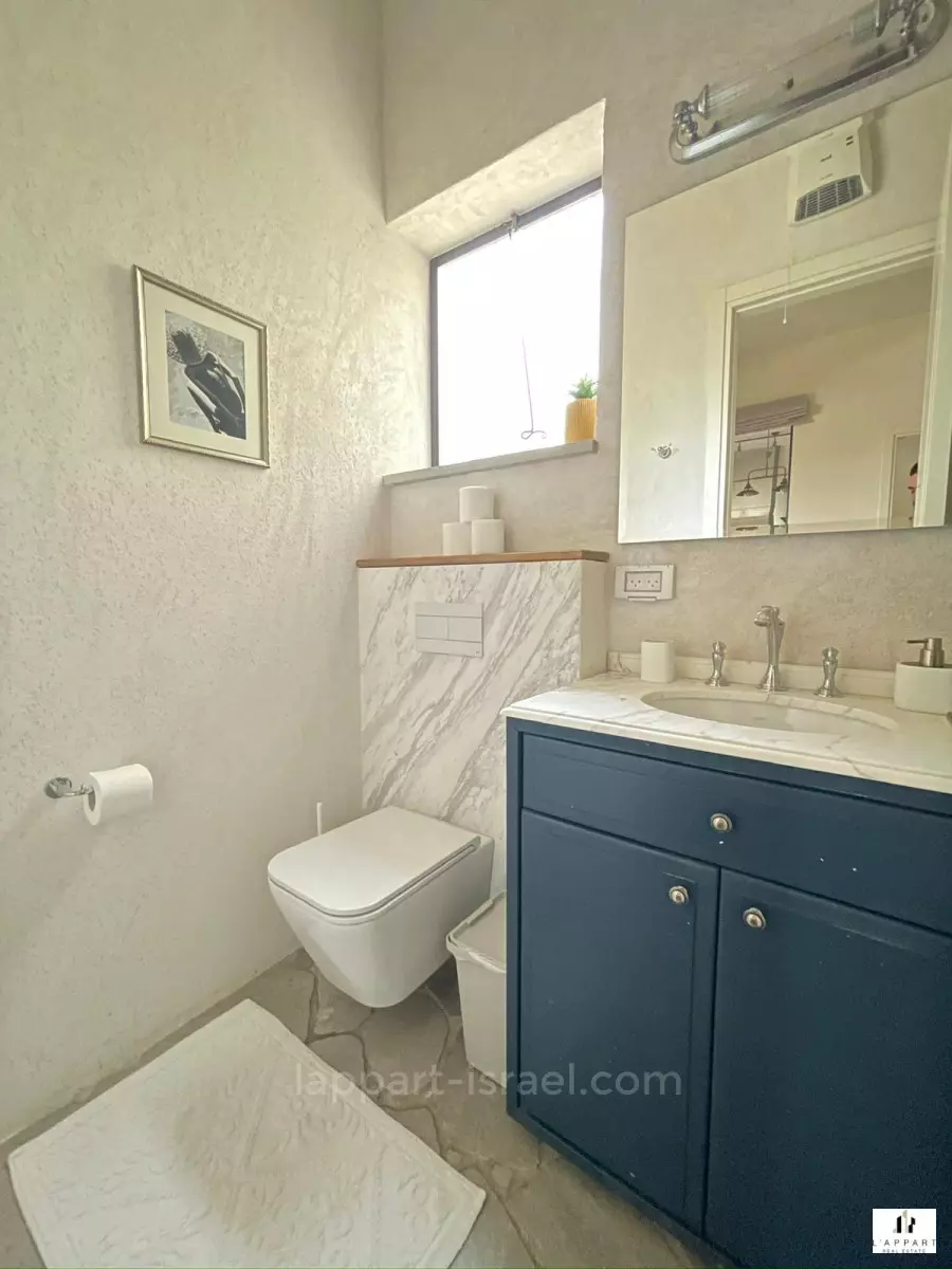 Apartment 4 Rooms Tel Aviv quarter of the sea 175-IBL-3403