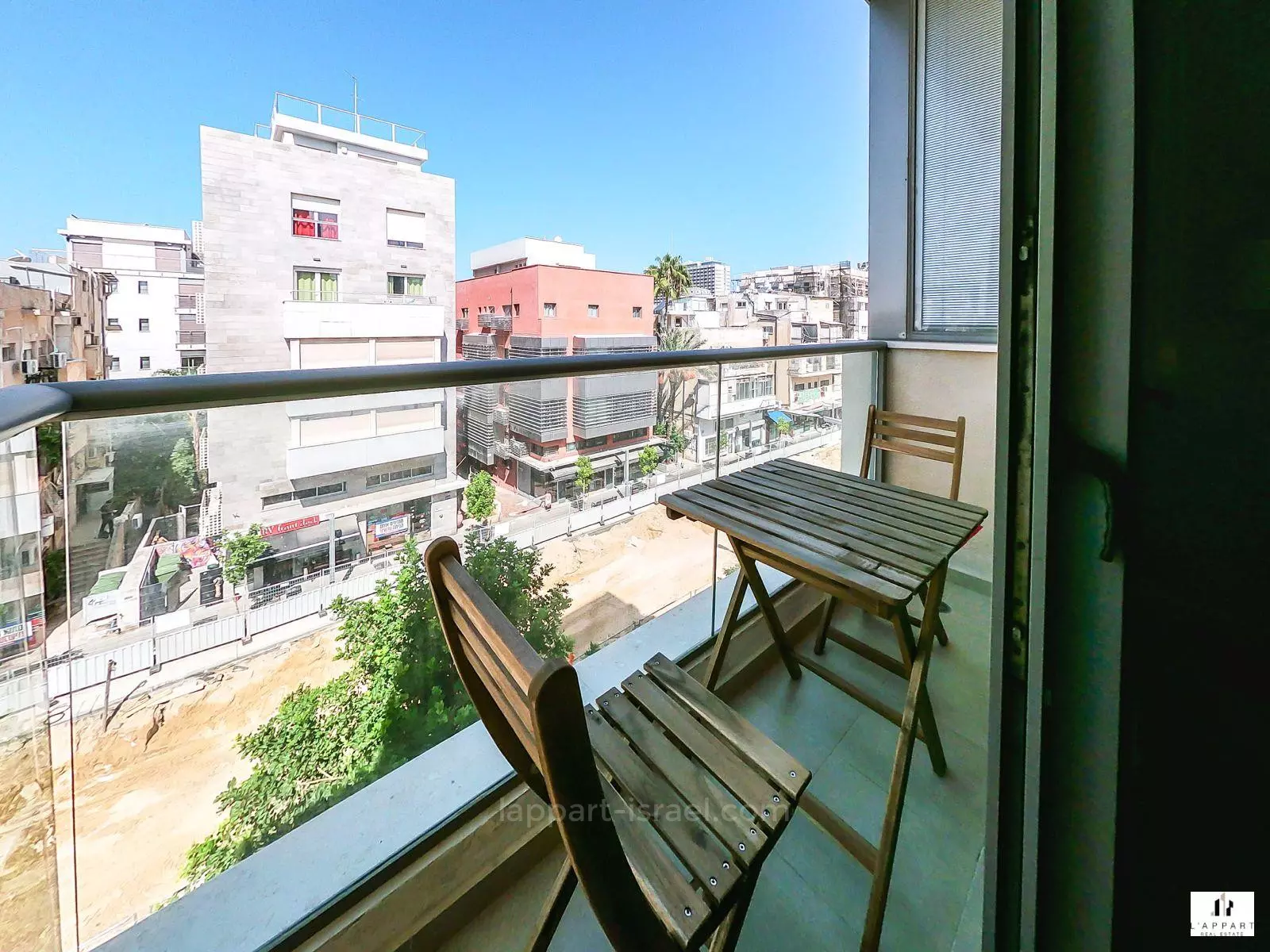 Apartment 3 Rooms Tel Aviv quarter of the sea 175-IBL-3405