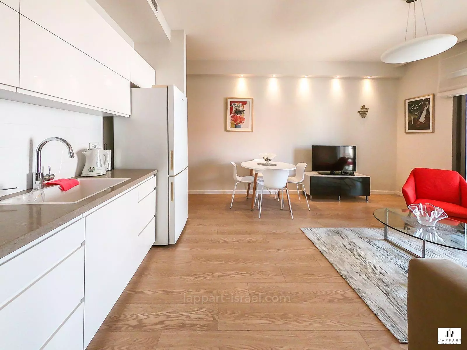 Apartment 3 Rooms Tel Aviv quarter of the sea 175-IBL-3405