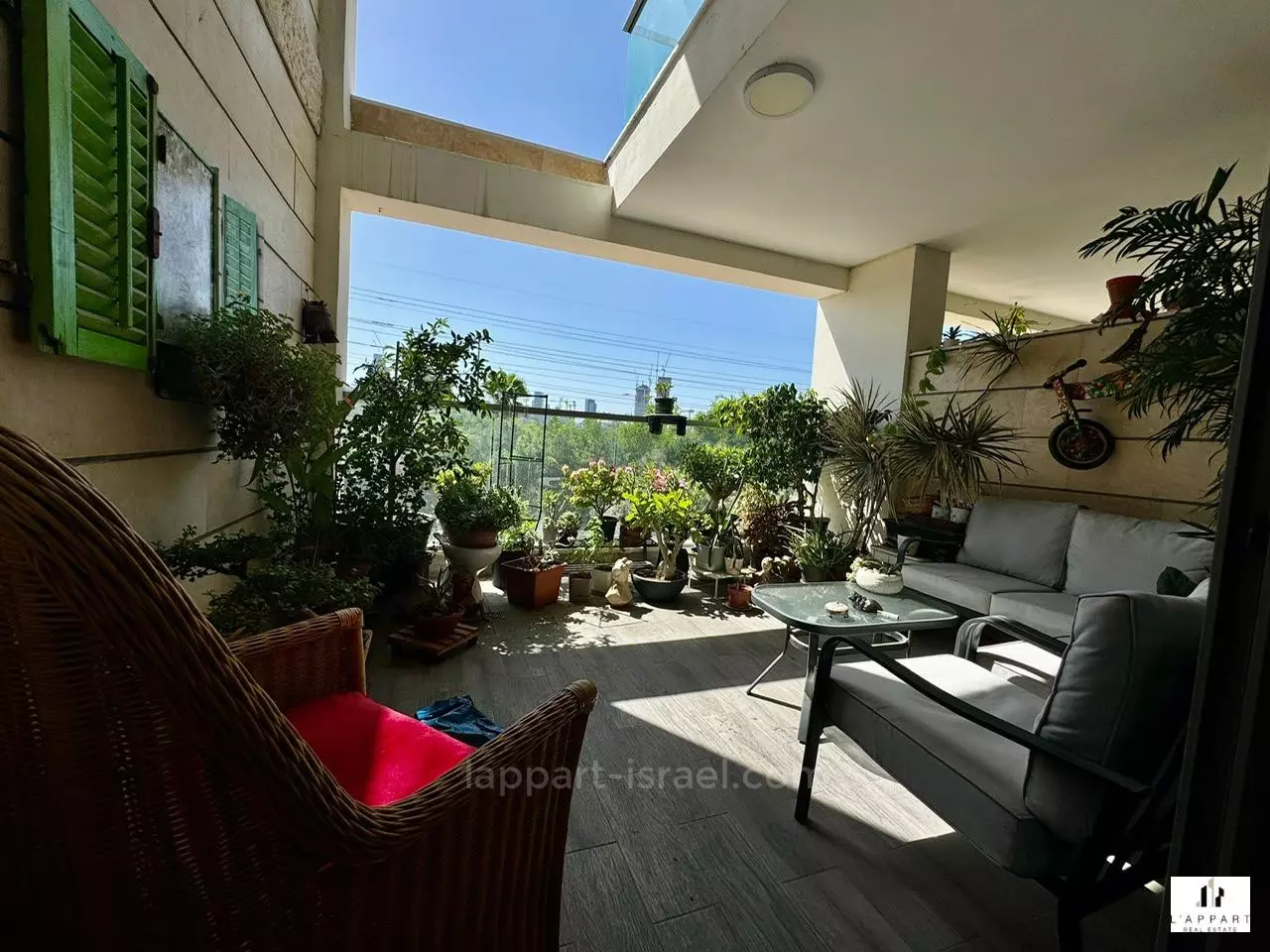 Apartment 4 Rooms Tel Aviv Kohav Hazafon 175-IBL-3411