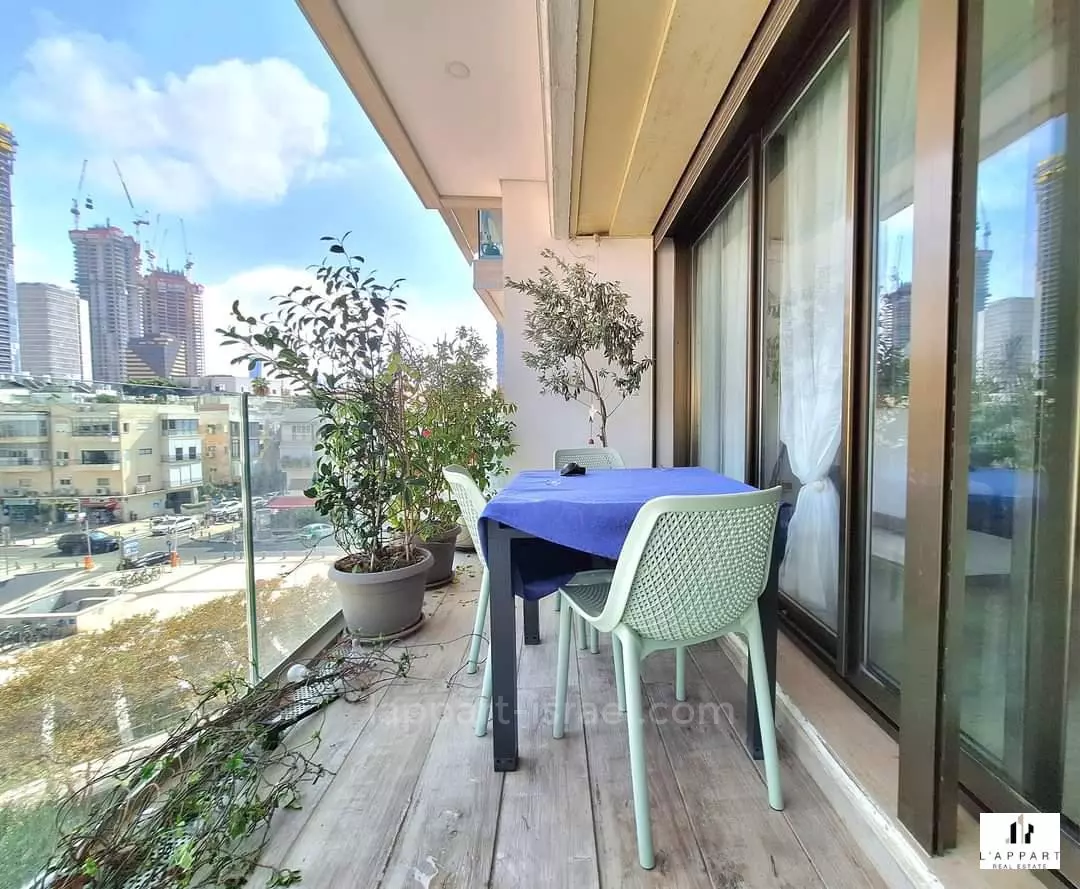 Apartment 4 Rooms Tel Aviv Bazel 175-IBL-3412