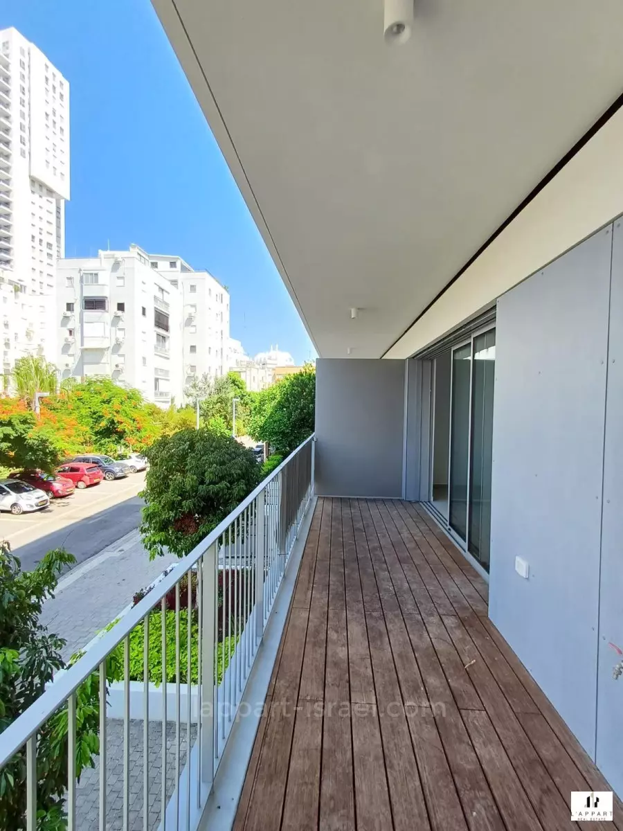 Apartment 4 Rooms Tel Aviv City center 175-IBL-3414