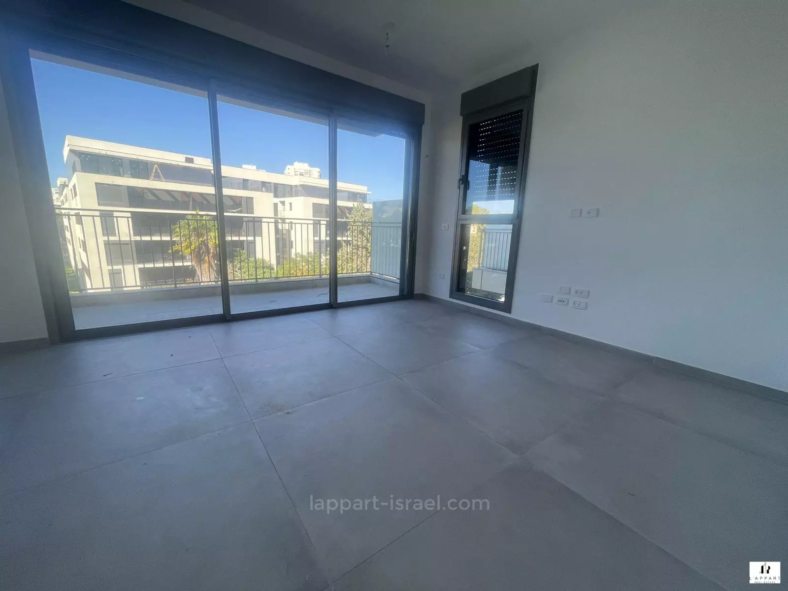 Apartment 4 rooms Tel Aviv Ramat Aviv 175-IBL-3422