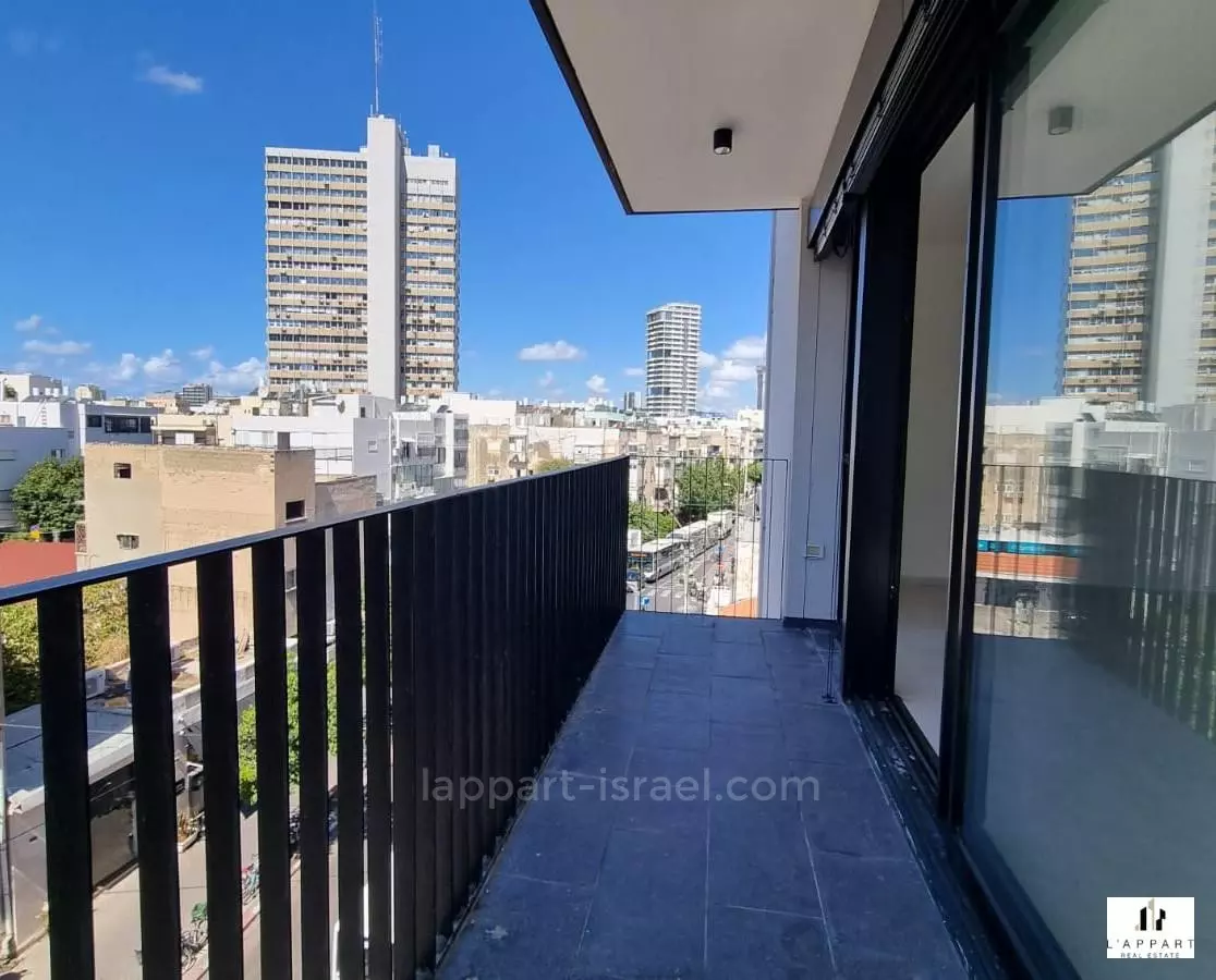 Apartment 3 rooms Tel Aviv quarter of the sea 175-IBL-3429