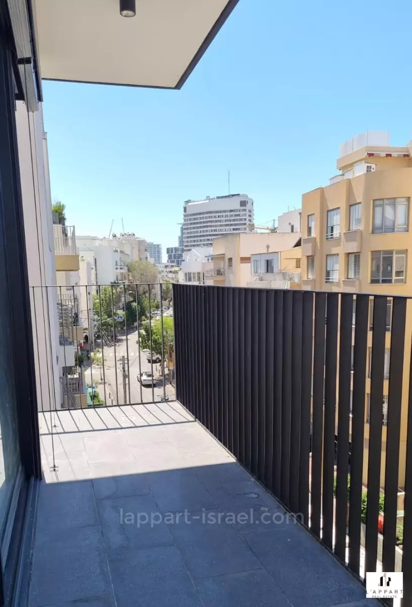 Apartment 3 rooms Tel Aviv quarter of the sea 175-IBL-3429