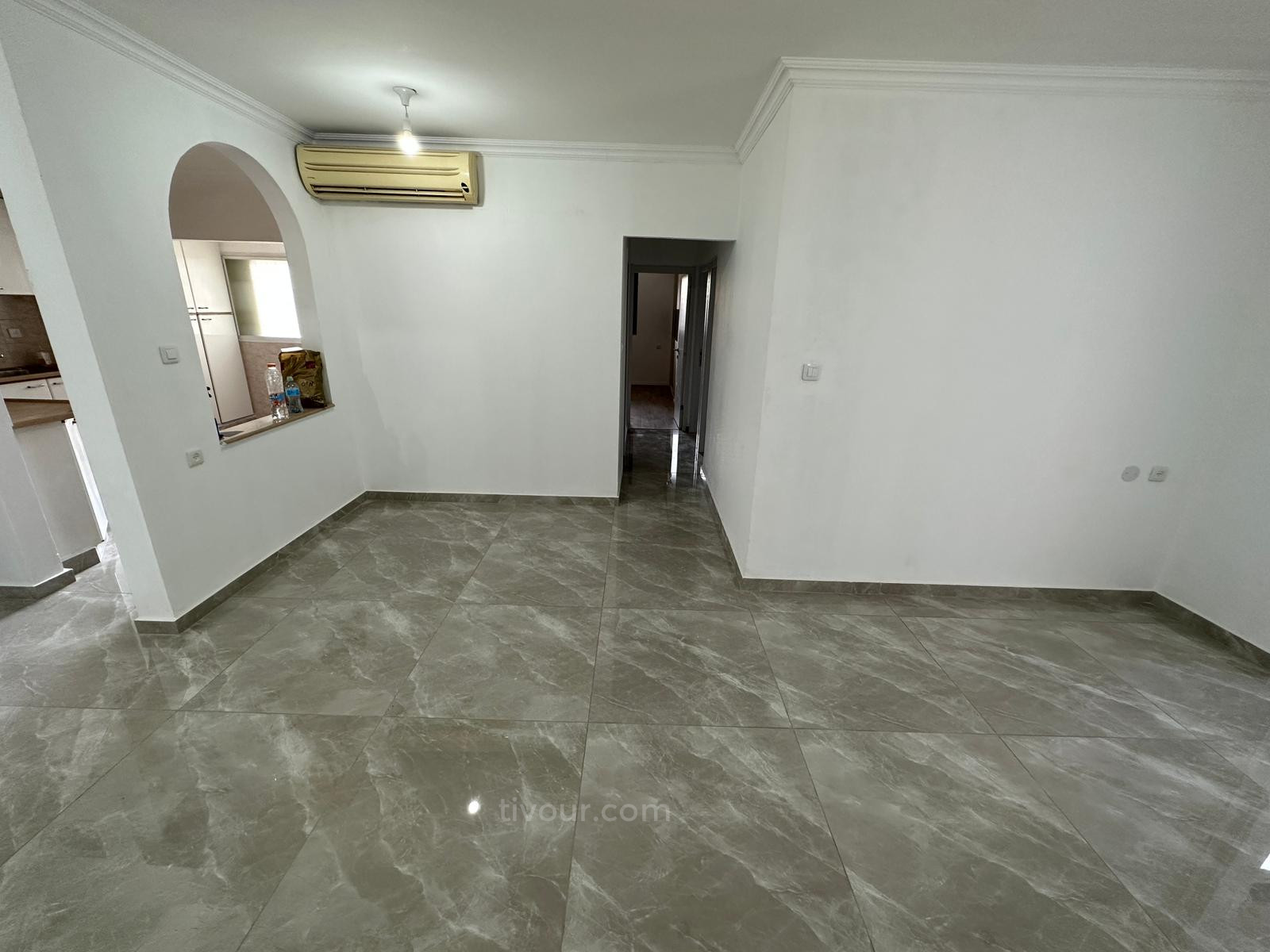 Apartment 4 Rooms Ashdod Youd Alef 210-IBL-1983