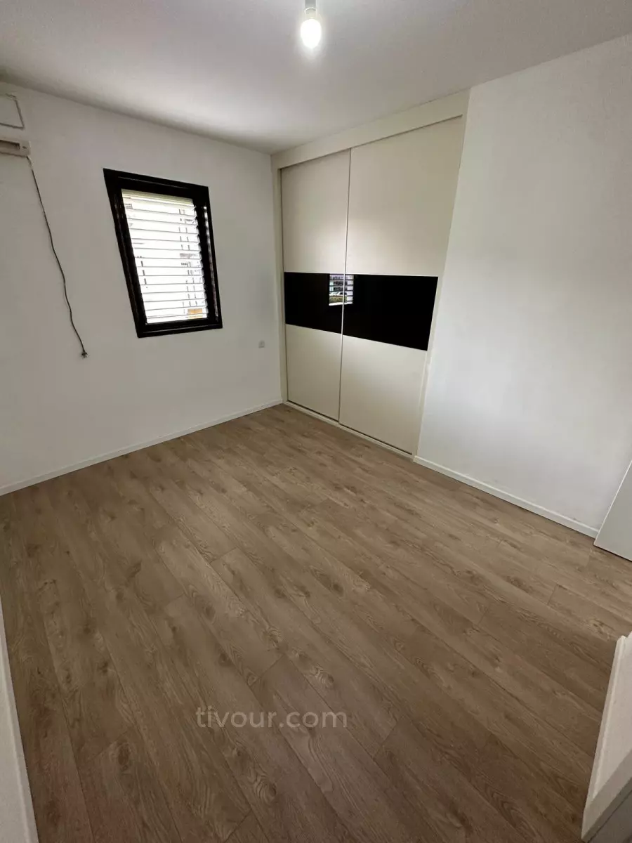 Apartment 4 rooms Ashdod Youd Alef 210-IBL-1983