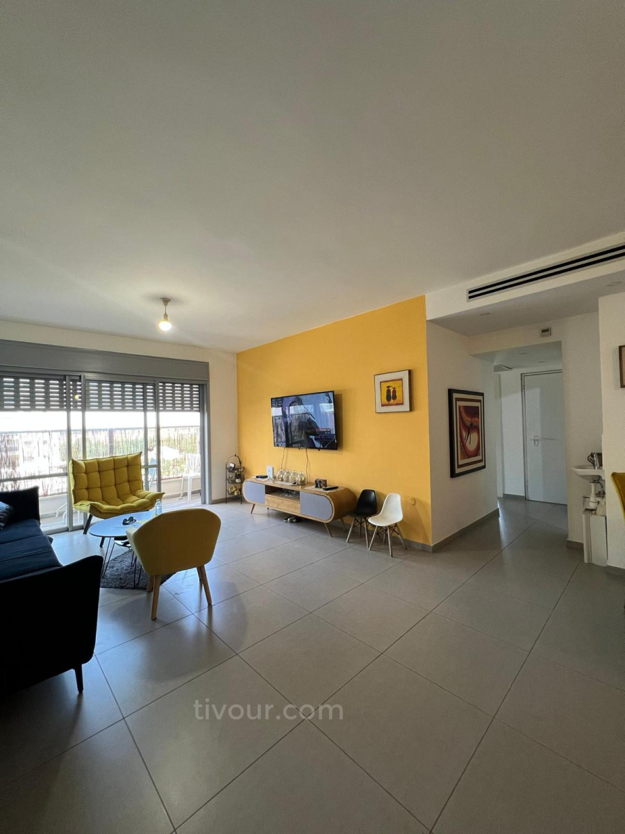 Apartment 4 Rooms Netivot Kiryat Menahem 210-IBL-2000
