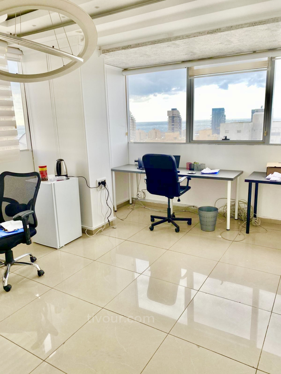 Offices 3 Rooms Ashdod City 210-IBL-2013