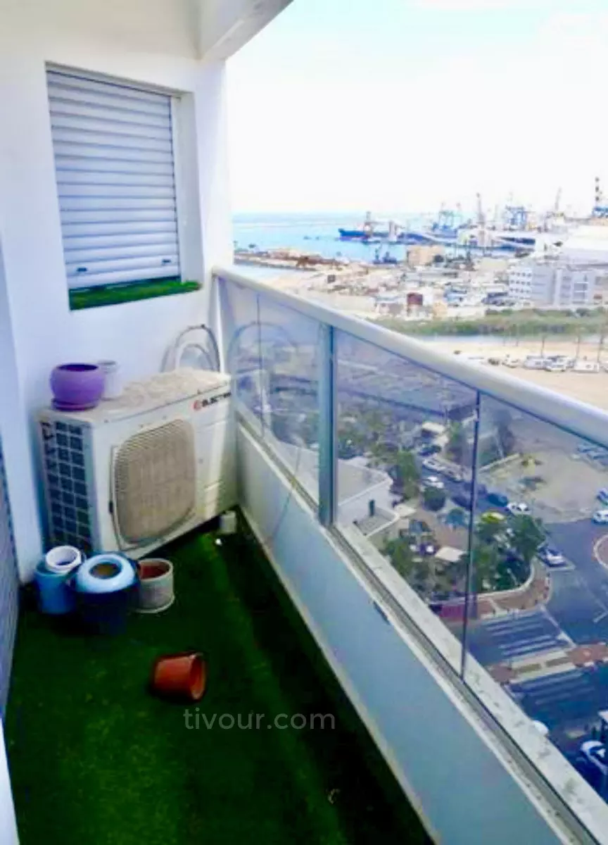 Apartment 2 Rooms Ashdod Beachfront 210-IBL-2027