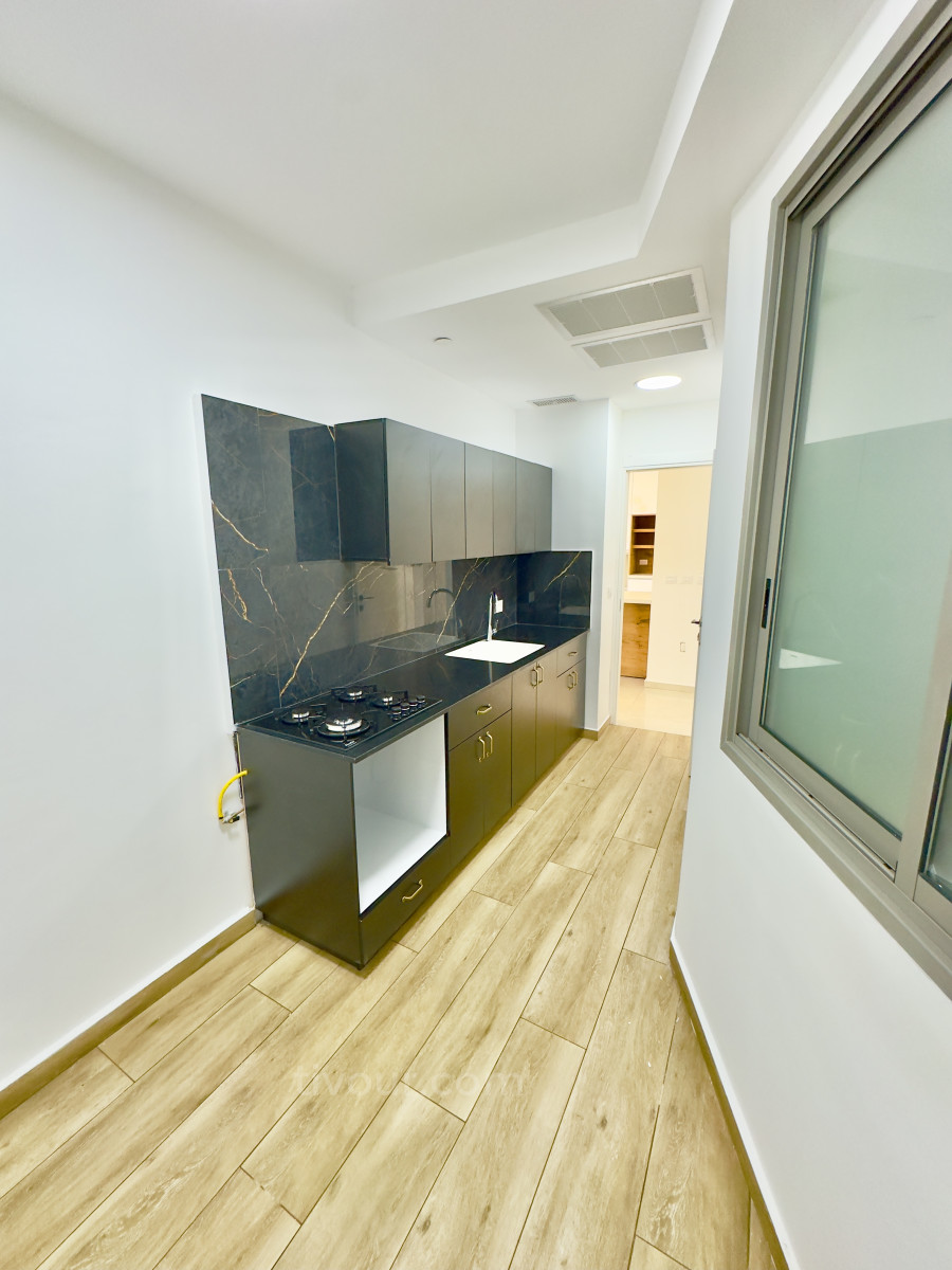 Apartment 5 Rooms Ashdod Mar 210-IBL-2029