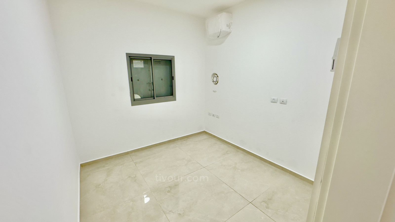 Apartment 5 Rooms Ashdod Mar 210-IBL-2030