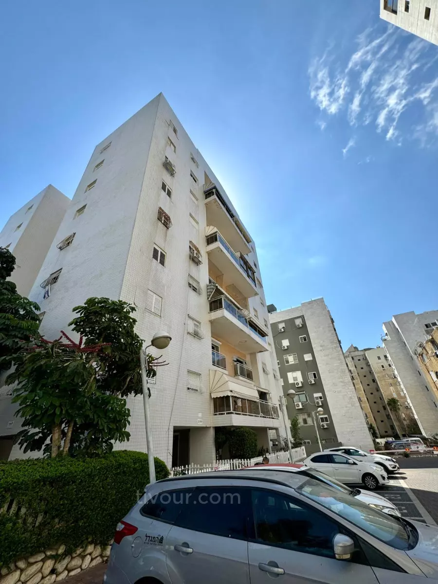 Apartment 4 rooms Ashdod Dalet 210-IBL-2044