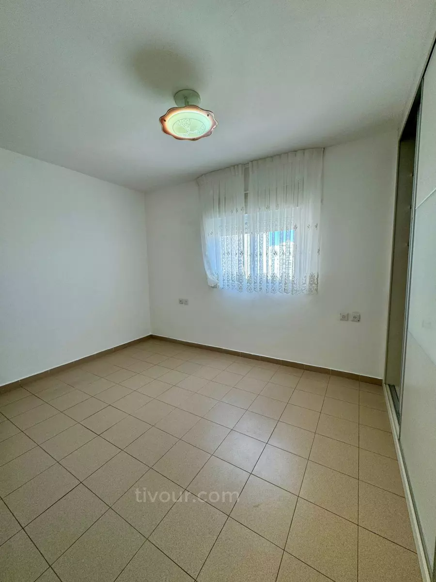 Apartment 4 rooms Ashdod Dalet 210-IBL-2044