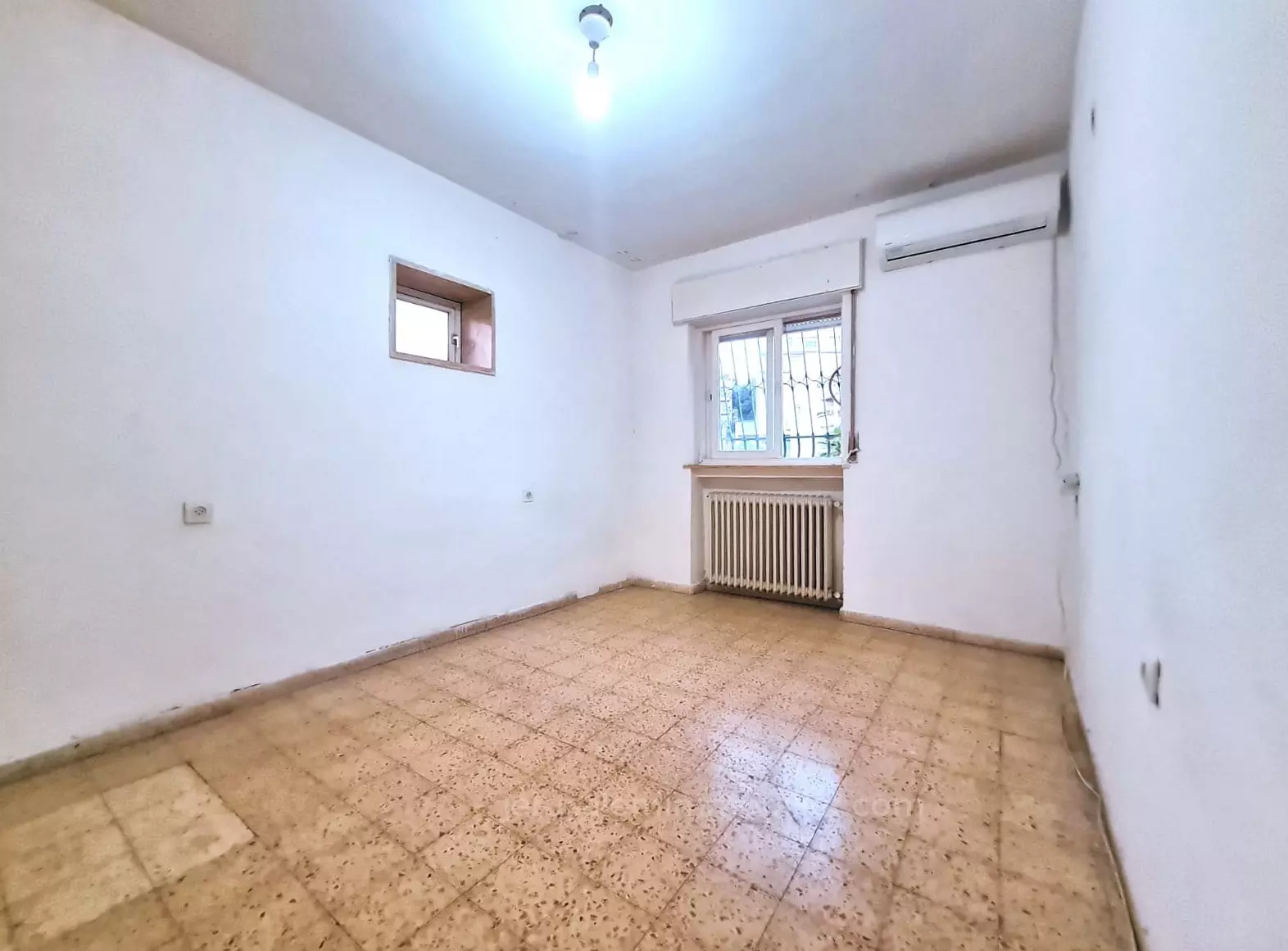 Apartment 3.5 rooms Jerusalem Saint Simon 226-IBL-1742