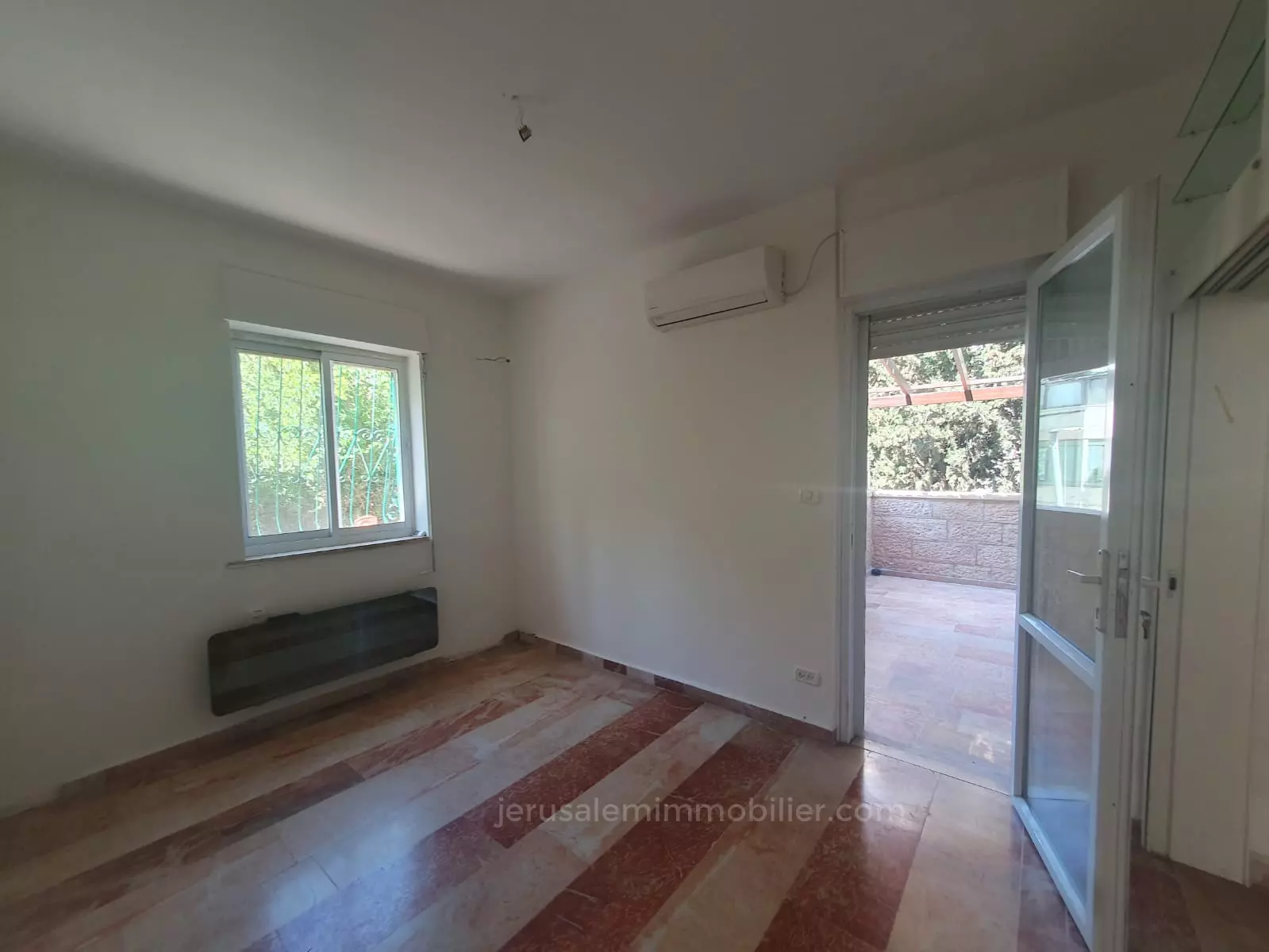 Apartment 4 rooms Jerusalem Katamon hayeshana 226-IBL-1783