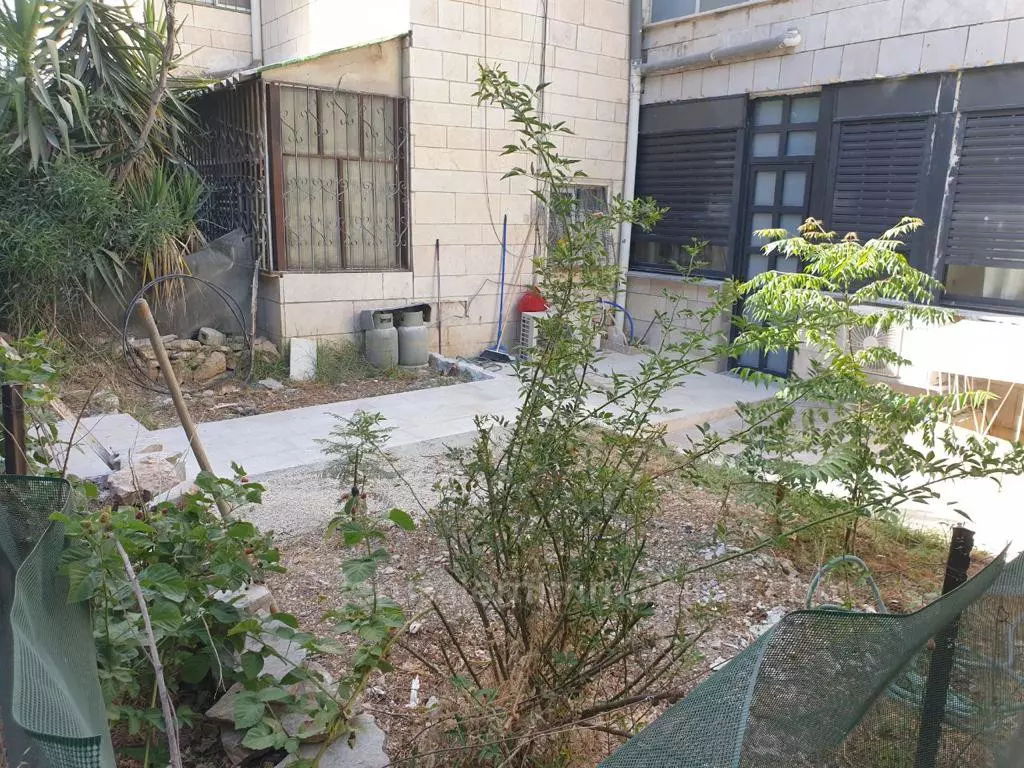 Ground floor 2 rooms Jerusalem Bet Hakerem 226-IBL-1804