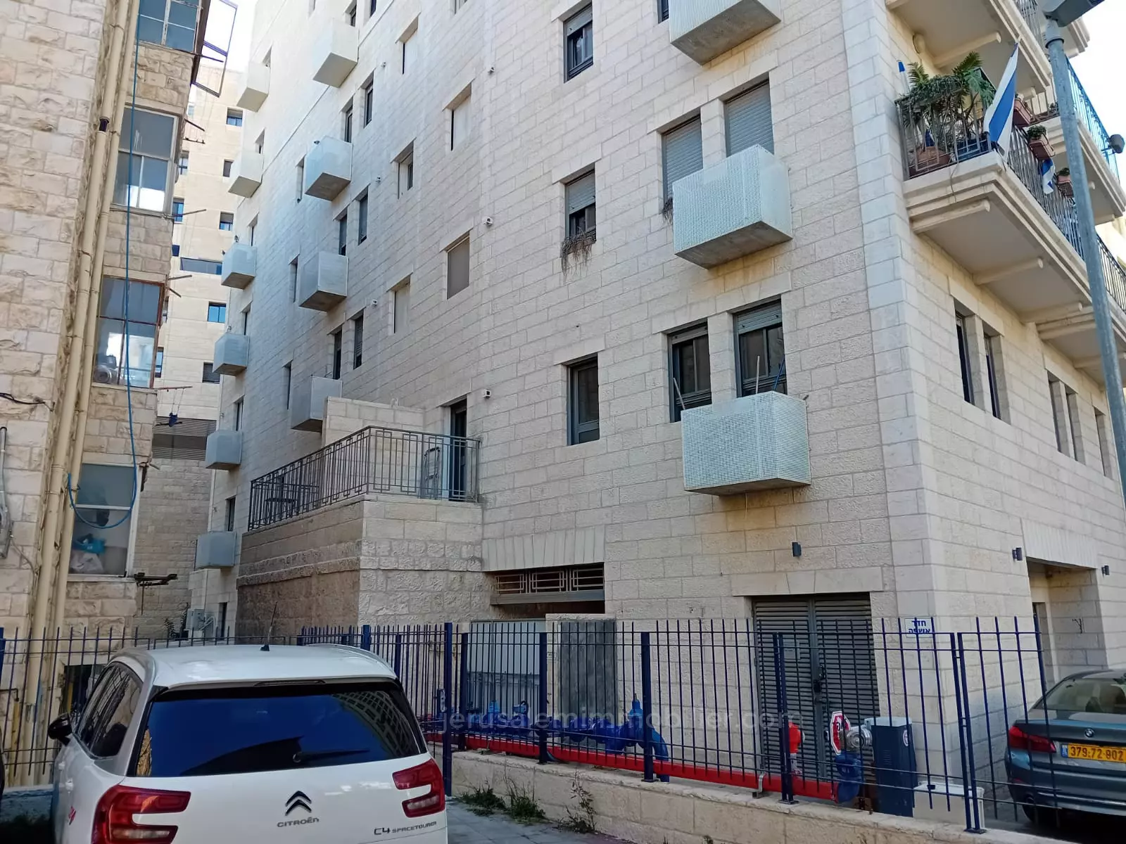 Apartment 2 rooms Jerusalem City center 226-IBL-1825