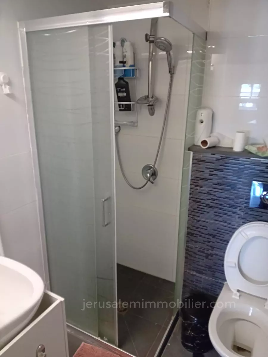 Apartment 2 rooms Jerusalem City center 226-IBL-1825