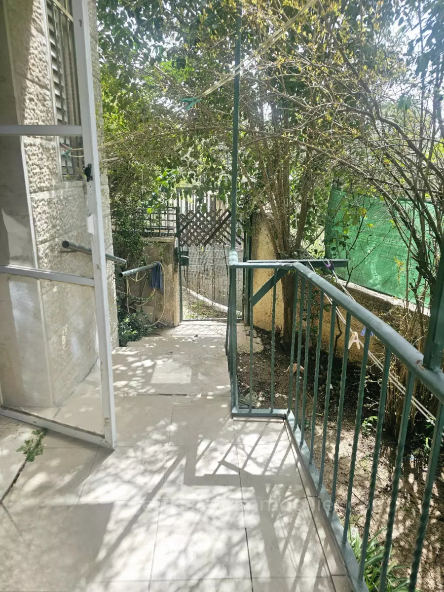 Apartment 4 Rooms Jerusalem Katamonim 226-IBL-1832