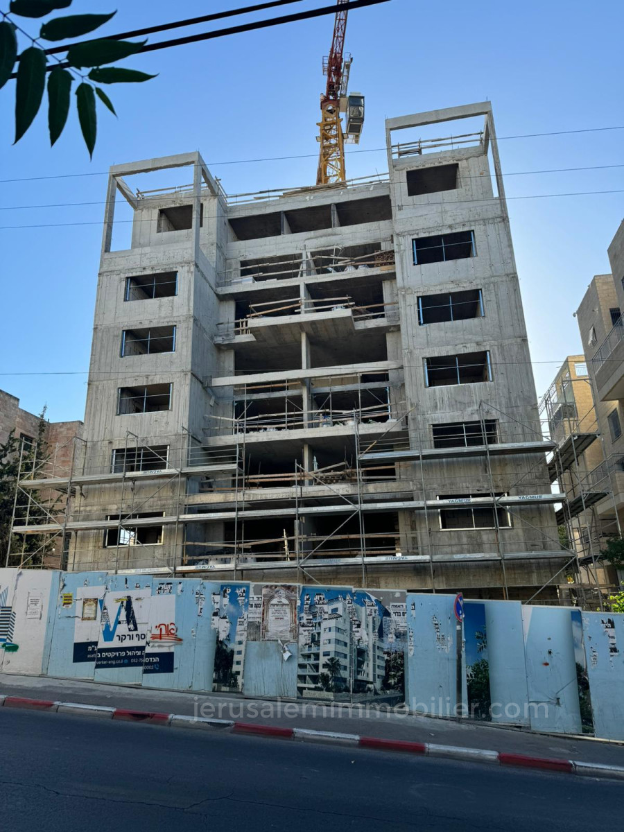 Apartment 4 Rooms Jerusalem Givat Shaoul 226-IBL-1842