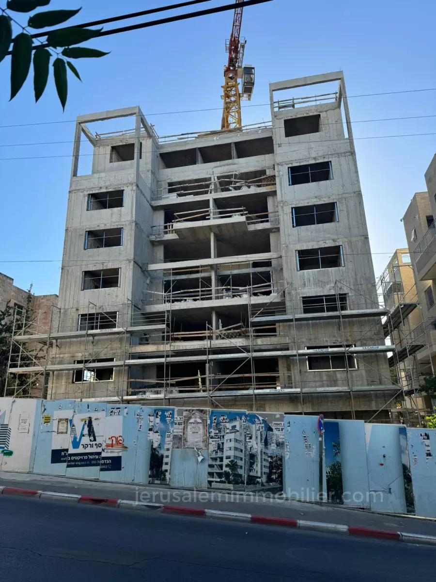 Apartment 4 rooms Jerusalem Givat Shaoul 226-IBL-1842