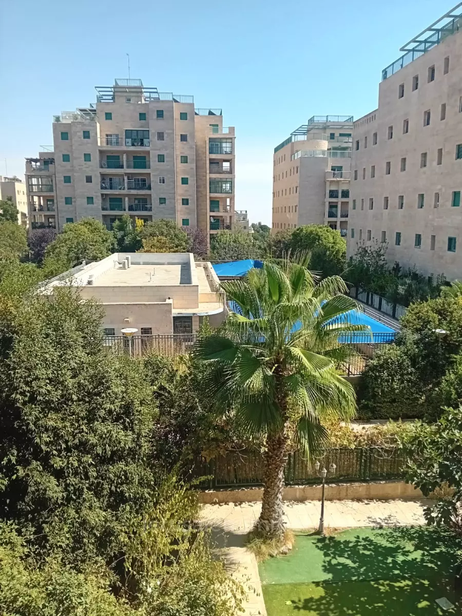 Apartment 3 Rooms Jerusalem Arnona 226-IBL-1865