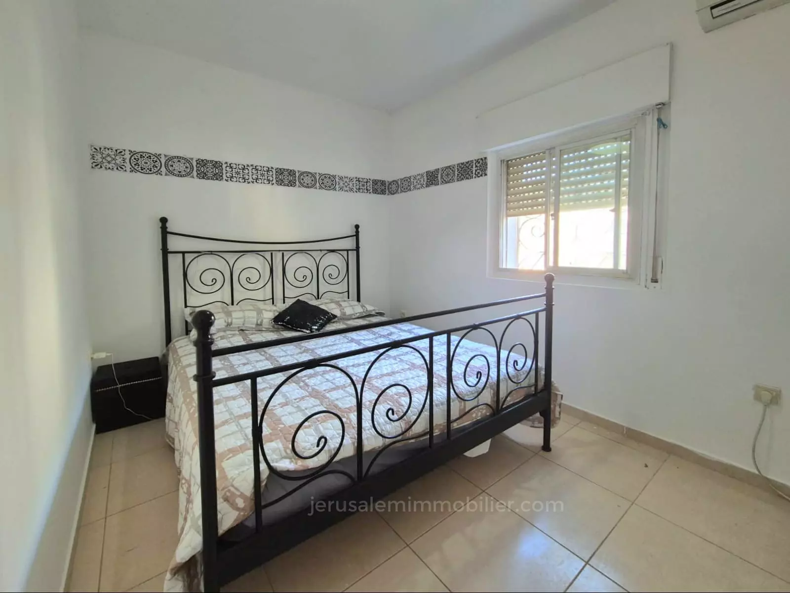 Apartment 3 rooms Jerusalem Baka 226-IBL-1867