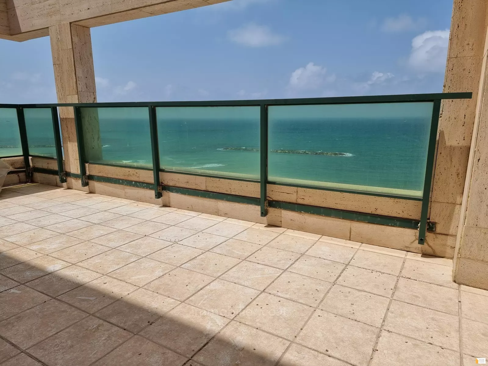 Apartment 4 rooms Tel Aviv First sea line 232-IBL-3557