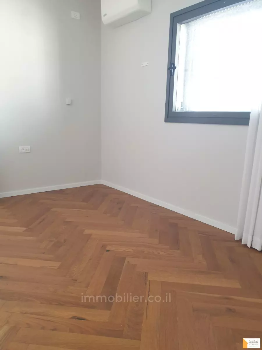 Apartment 4 rooms Tel Aviv quarter of the sea 232-IBL-3578