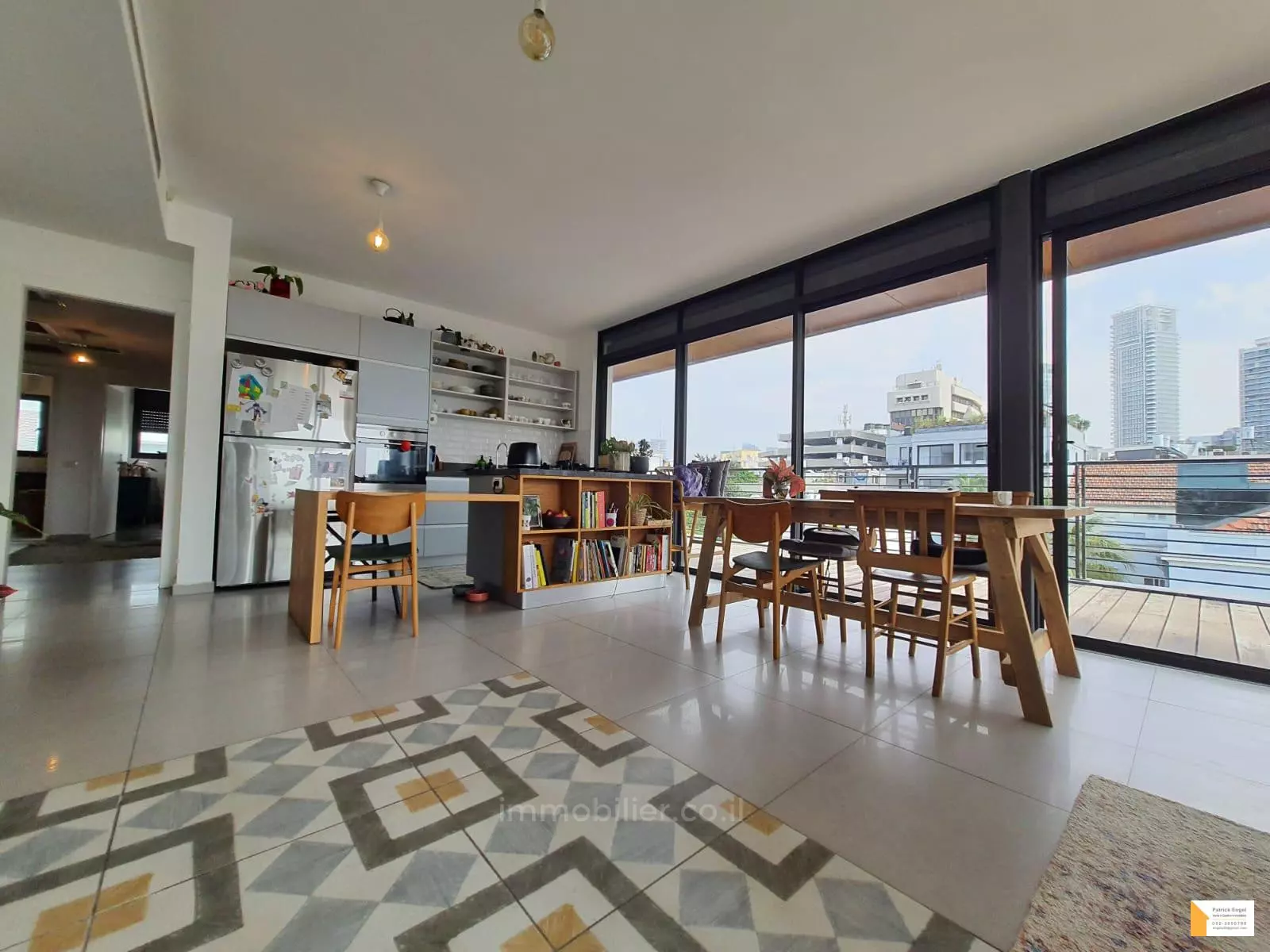 Penthouse 4 rooms Tel Aviv Lev Tel-Aviv 232-IBL-3590