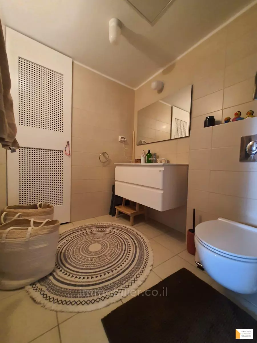 Penthouse 4 rooms Tel Aviv Lev Tel-Aviv 232-IBL-3590