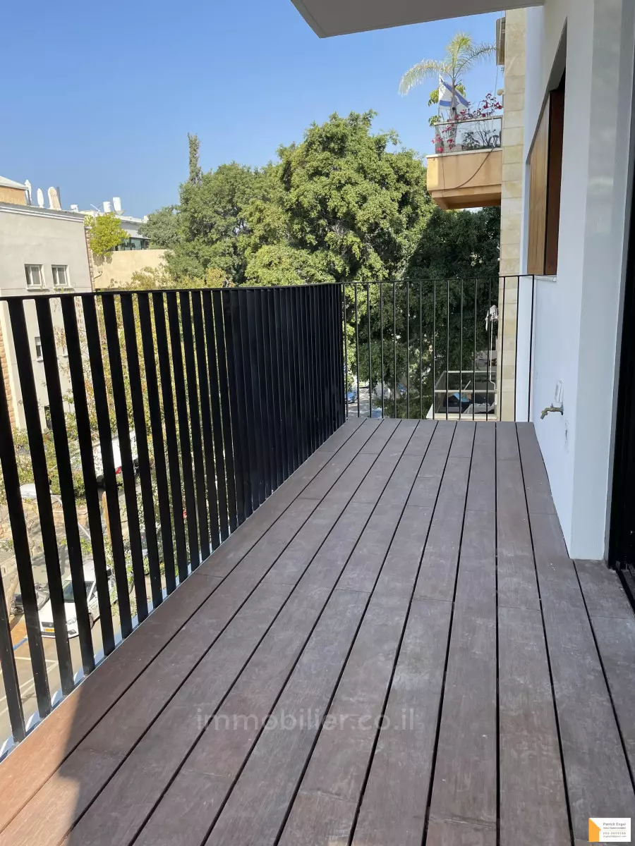 Apartment 4 rooms Tel Aviv quarter of the sea 232-IBL-3702