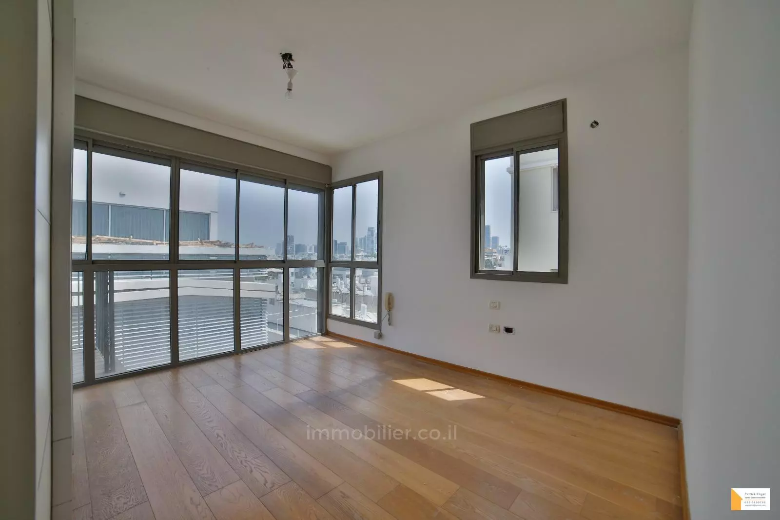 Duplex 6 rooms Tel Aviv First sea line 232-IBL-3734